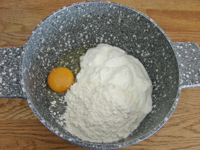 Unlu Yoğurt Çorbası - Yapılışı (2/12) 