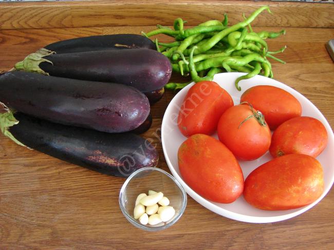 Çiğden Patlıcan Konservesi - Yapılışı (1/16) 