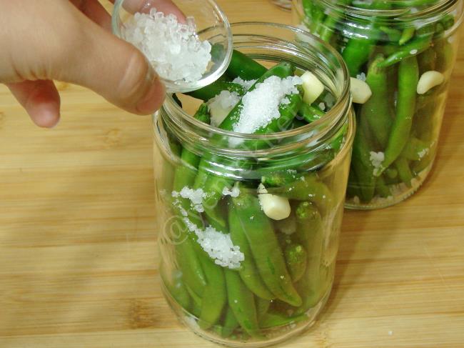 Cin Biberi Turşusu - Yapılışı (9/16) 