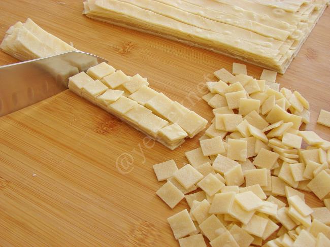 Çorbalık Kesme Erişte - Yapılışı (19/24) 