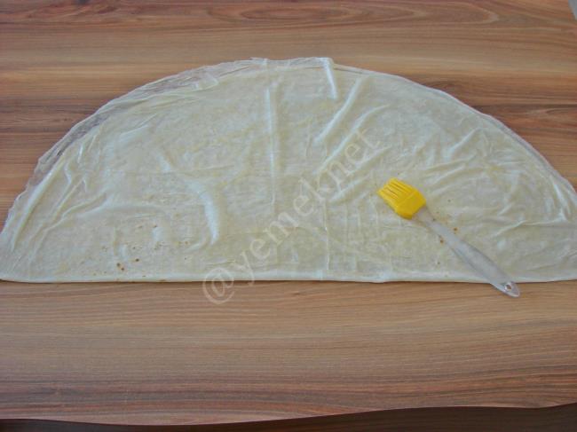 Muska Böreği - Yapılışı (6/16) 