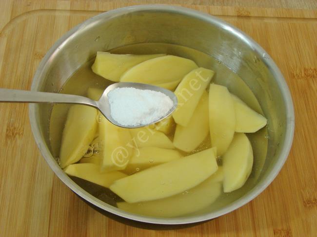 Sarımsaklı Peynirli Patates - Yapılışı (3/16) 