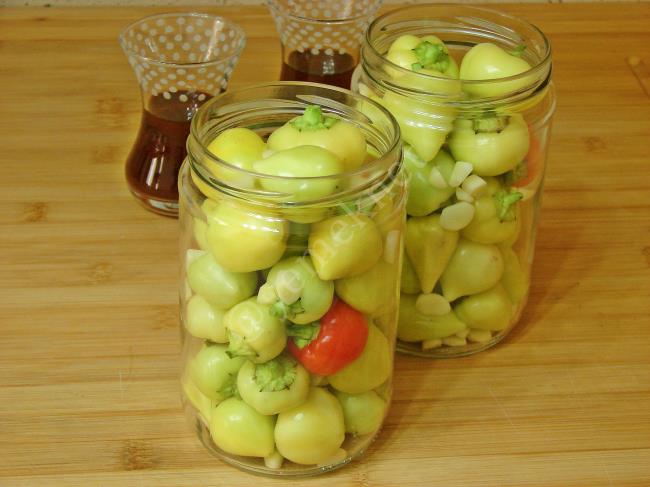 Tombul Acı Biber Turşusu - Yapılışı (7/16) 