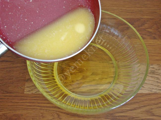 Gül Böreği - Yapılışı (3/16) 