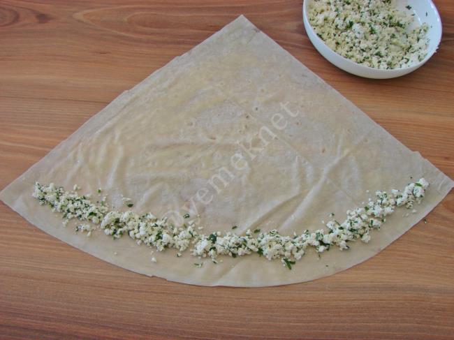 Gül Böreği - Yapılışı (8/16) 