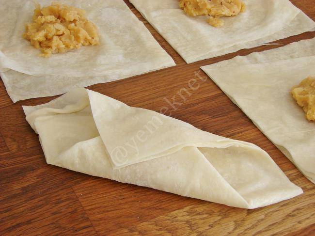 Patatesli Bohça Böreği - Yapılışı (14/20) 