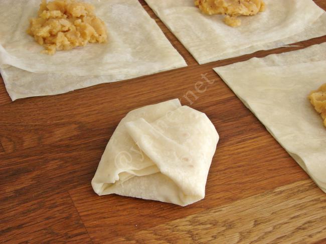 Patatesli Bohça Böreği - Yapılışı (15/20) 