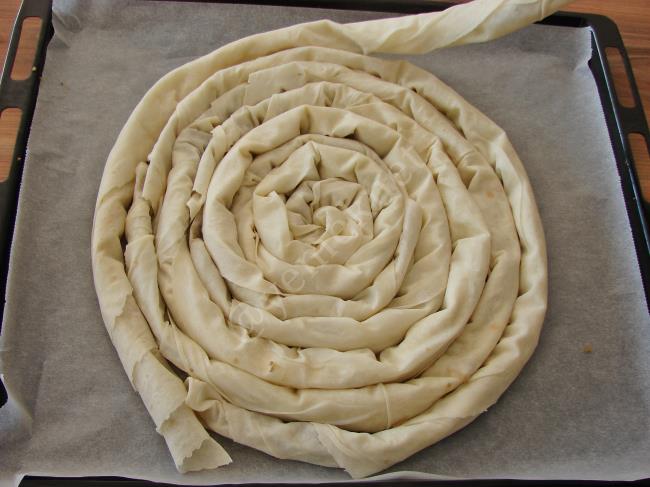 Patlıcanlı Börek - Yapılışı (19/24) 