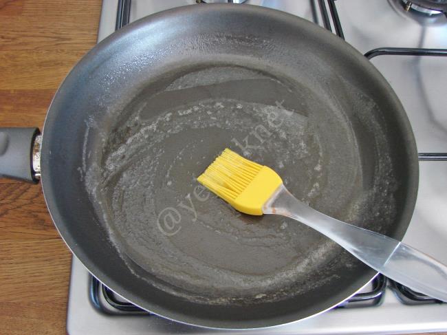 Tava Böreği - Yapılışı (13/16) 