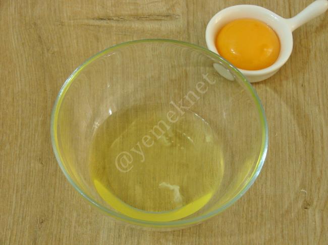 Yumurtanın Bozulup Bozulmadığını ya da Hala Taze Olduğunu Alamak İçin Bu 5 Noktadan Birine Bile Baksanız Kafi : Bozulan Yumurta Nasıl Anlaşılır?
