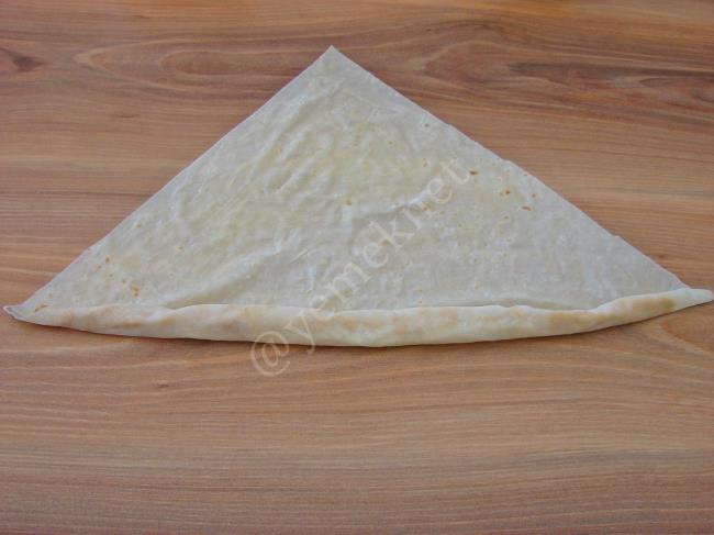 Patatesli Gül Böreği - Yapılışı (13/20) 