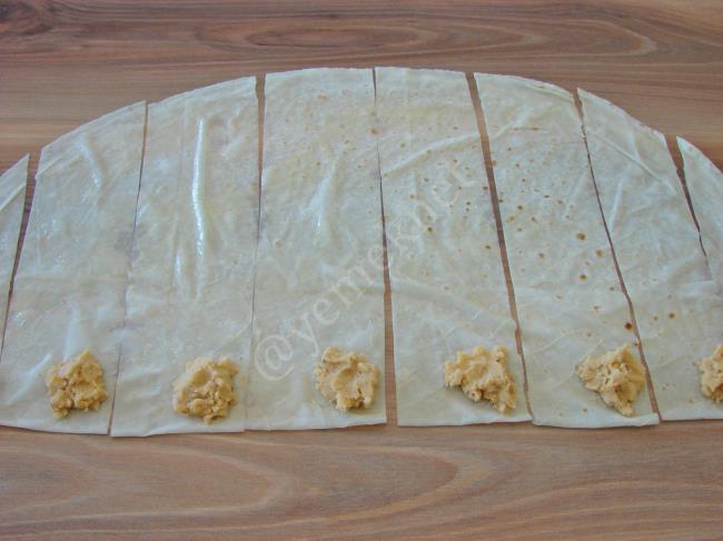 Patatesli Muska Böreği - Yapılışı (12/20) 