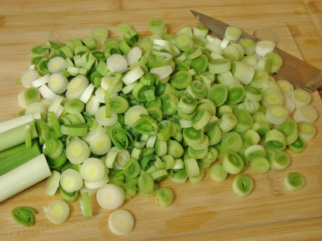 Pırasa Borani - Yapılışı (2/12) 