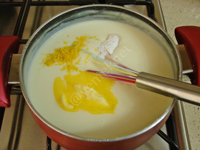 Limon Soslu Muhallebi - Yapılışı (4/12) 