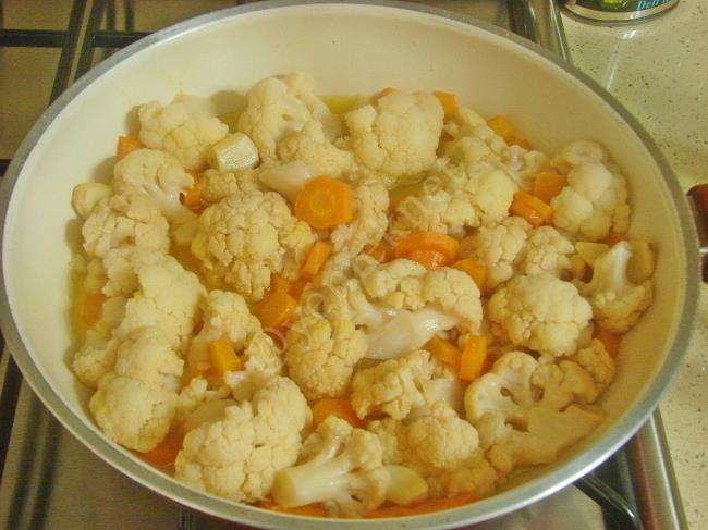 Portakal Soslu Karnabahar Salatası - Yapılışı (6/8) 