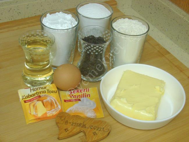 Çikolatalı Nişastalı Kurabiye - Yapılışı (1/16) 