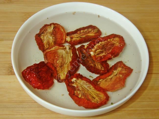 Kahvaltılık Zeytin Kavurması - Yapılışı (3/12) 