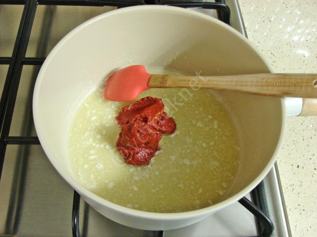 Kavrulmuş Tarhana Çorbası - Yapılışı (3/12) 