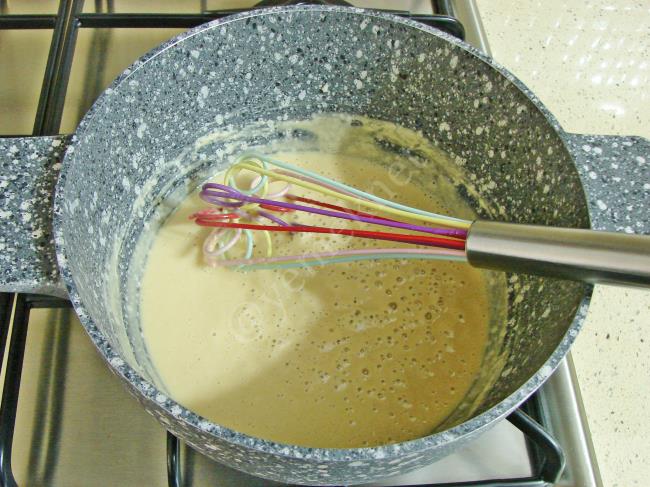 Sarımsaklı Un Çorbası - Yapılışı (4/12) 