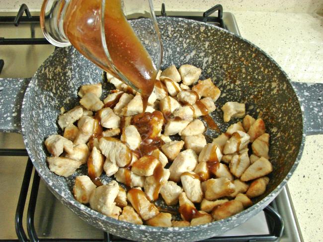 Teriyaki Soslu Tavuk - Yapılışı (8/12) 