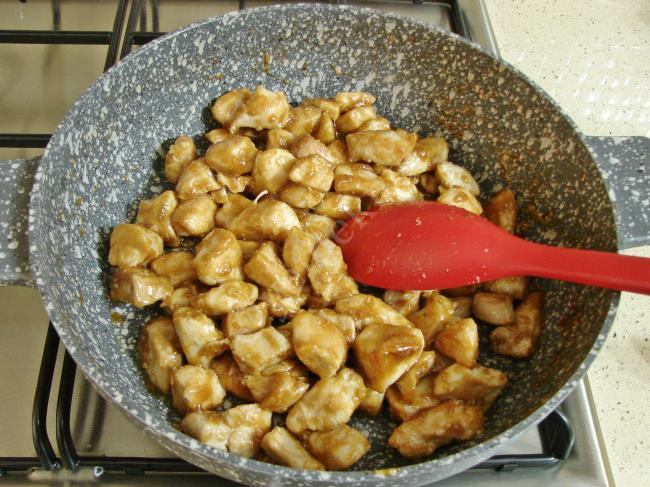 Teriyaki Soslu Tavuk - Yapılışı (9/12) 