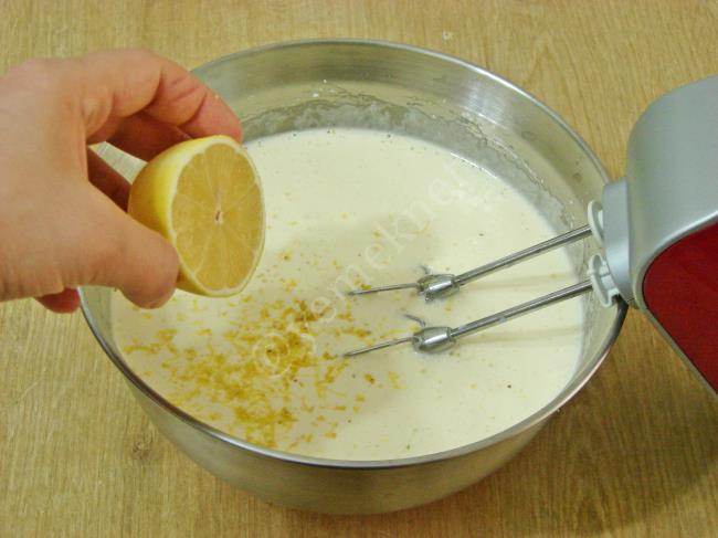 Yaban Mersinli Kek - Yapılışı (6/16) 