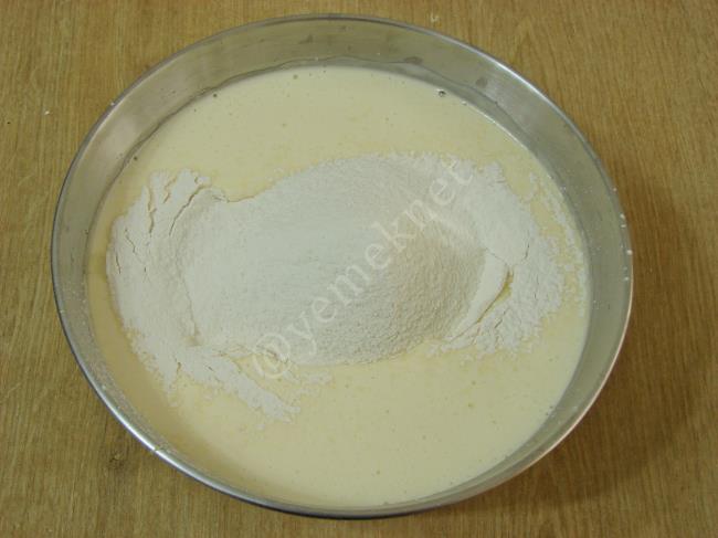 Yaban Mersinli Kek - Yapılışı (7/16) 