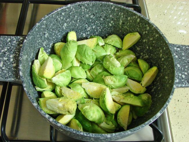 Brüksel Lahanası Çorbası - Yapılışı (3/12) 