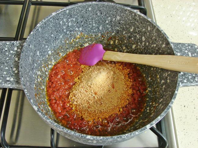 Pirinçli Tarhana Çorbası - Yapılışı (4/12) 