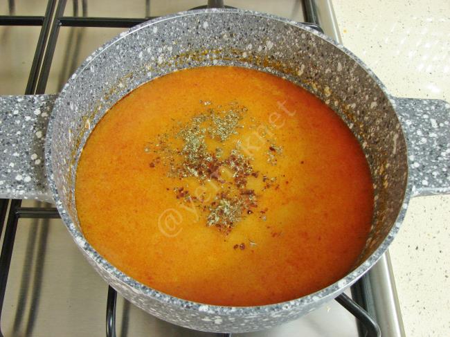 Pirinçli Tarhana Çorbası - Yapılışı (8/12) 