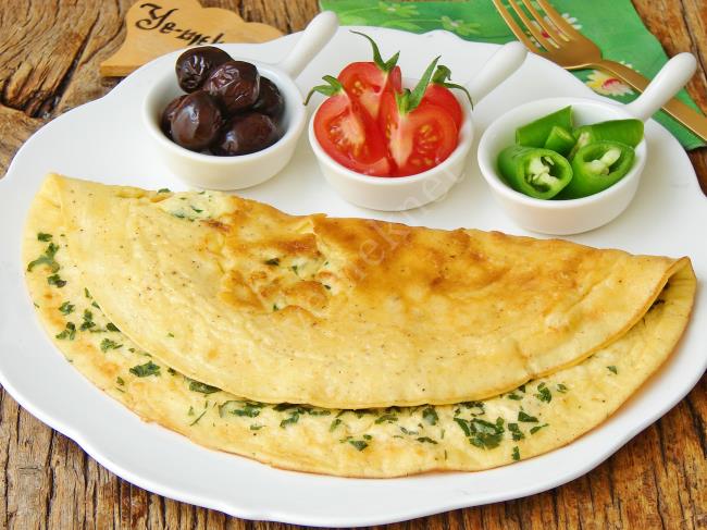 Beyaz Peynirli Omlet - Yapılışı (10/12) 