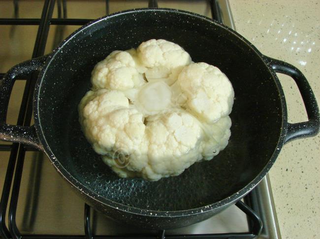 Fırında Bütün Karnabahar - Yapılışı (3/12) 