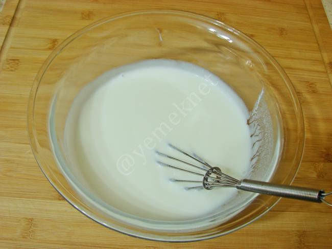 Lokanta Usulü Cacık - Yapılışı (4/8) 