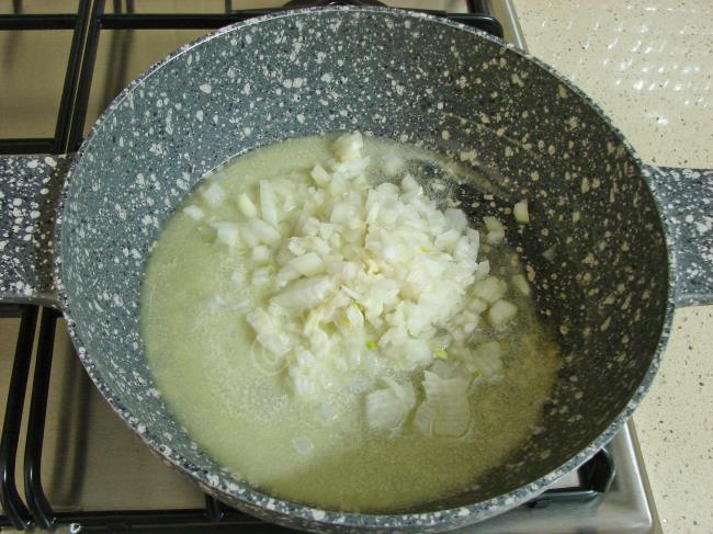 Patlıcanlı Şehriye Pilavı - Yapılışı (4/16) 