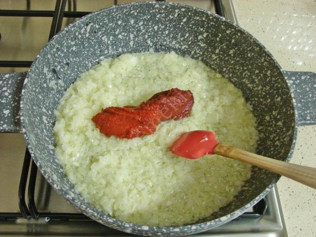 Salçalı Mercimekli Bulgur Pilavı - Yapılışı (4/12) 