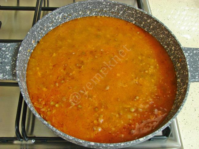 Salçalı Mercimekli Bulgur Pilavı - Yapılışı (8/12) 