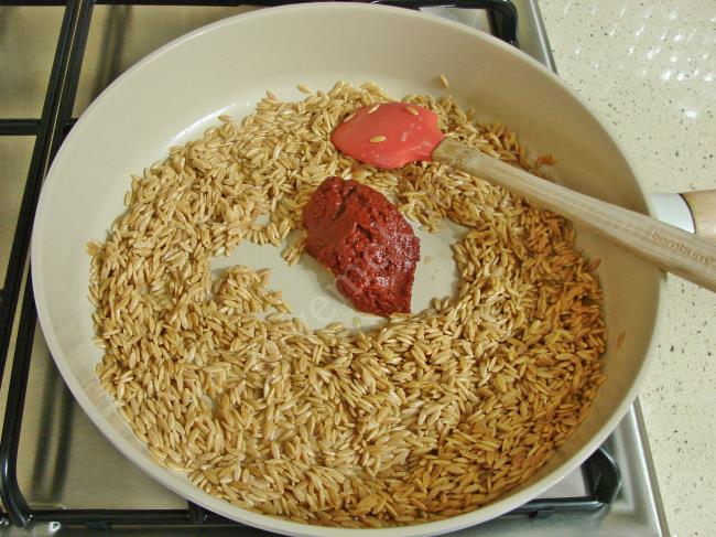 Salçalı Şehriye Pilavı - Yapılışı (5/12) 