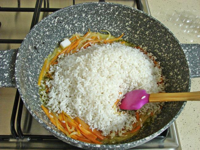 Tavuklu Buhara Pilavı - Yapılışı (8/16) 