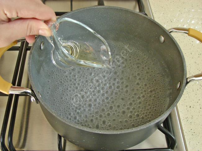 Yoğurtlu Yumurta - Yapılışı (2/12) 