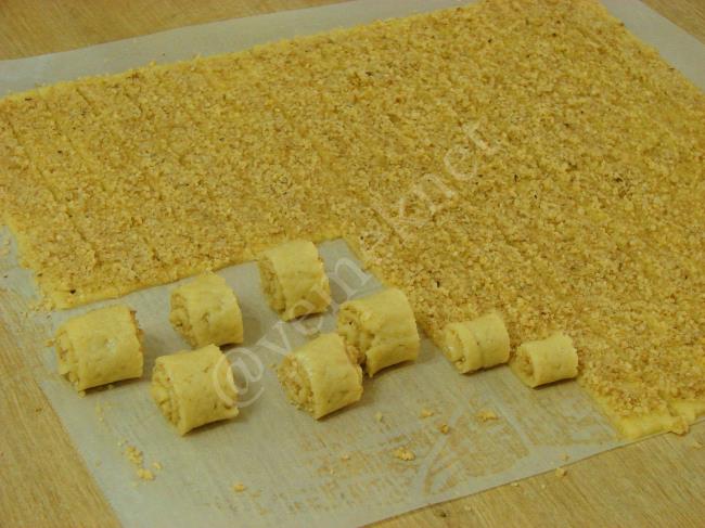 Cevizli Rulo Tatlı - Yapılışı (12/20) 