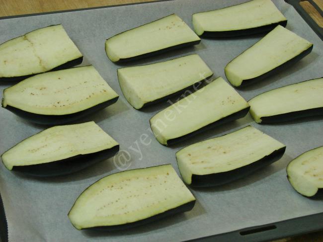 Nohutlu Köz Patlıcan Salatası - Yapılışı (2/16) 