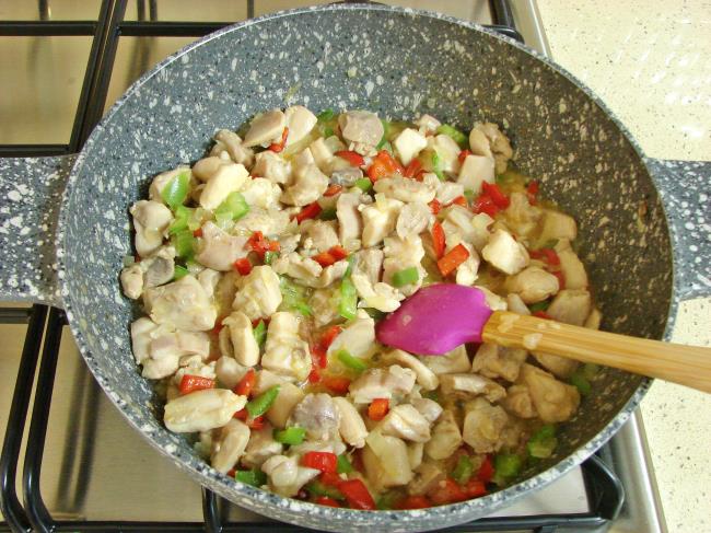 Patates Püresinde Tavuk Sote - Yapılışı (10/20) 