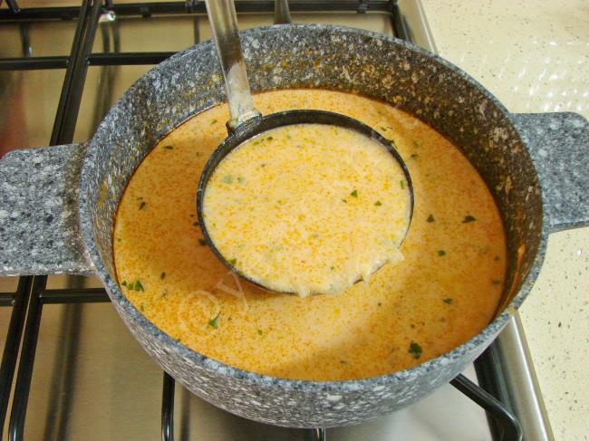 Salçalı Yoğurt Çorbası - Yapılışı (10/12) 