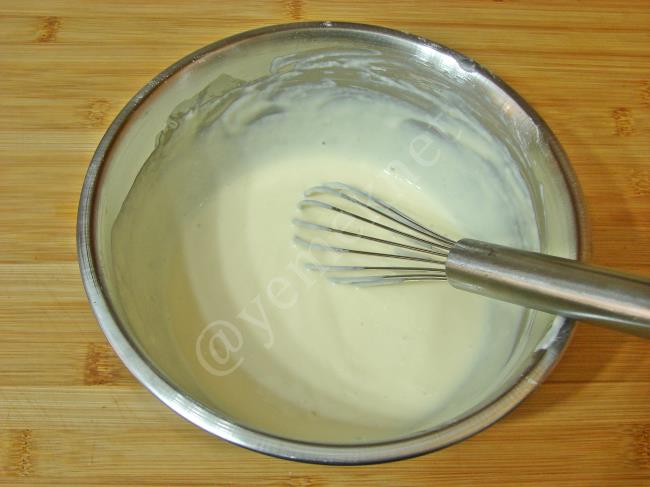 Salçalı Yoğurt Çorbası - Yapılışı (7/12) 