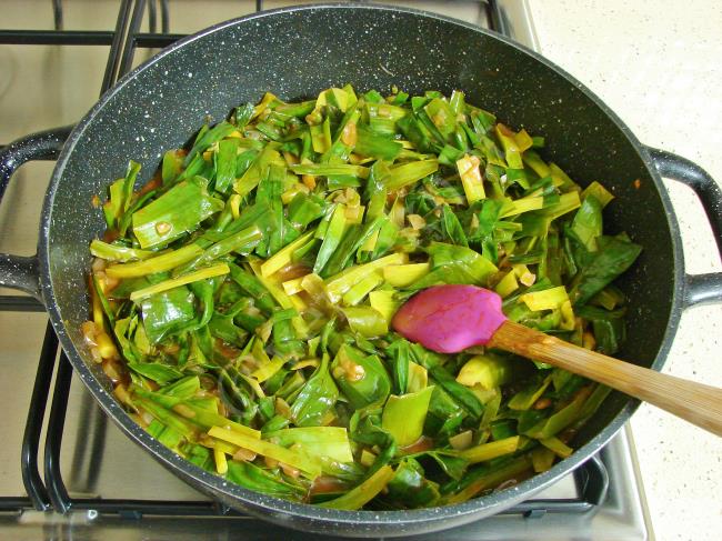 Çiriş Otu Yemeği - Yapılışı (9/16) 