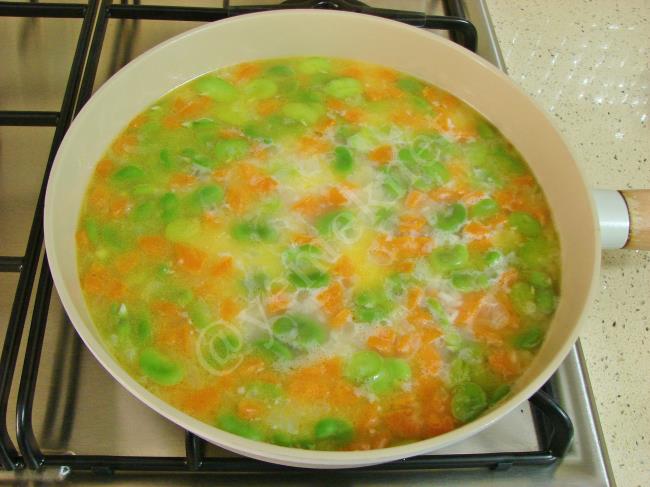 İç Baklalı Pilav - Yapılışı (10/16) 