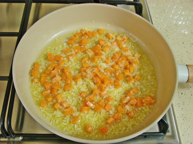 Zeytinyağlı Bezelye - Yapılışı (4/12) 