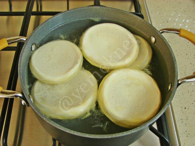 Zeytinyağlı Enginar Salatası - Yapılışı (3/12) 