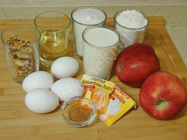 Arası Elmalı Kek - Yapılışı (1/16) 