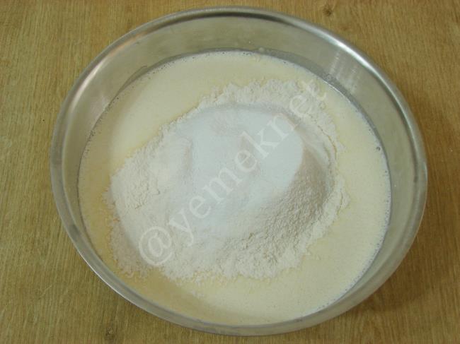 Arası Elmalı Kek - Yapılışı (7/16) 